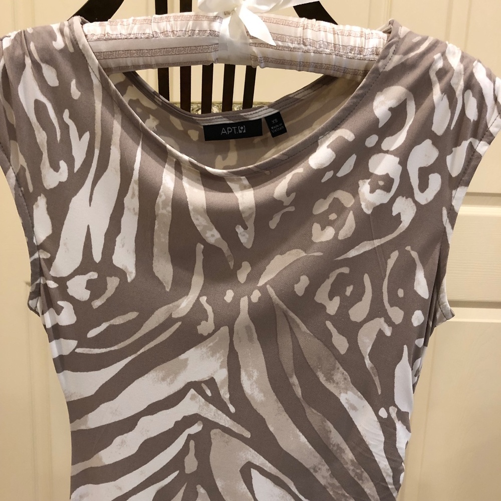 Tan and white ruched dress